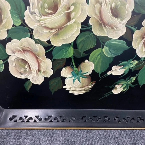 Vintage Octagonal Black Metal Toleware Tray with Exquisite Cream Roses &Leaves - Picture 6 of 8